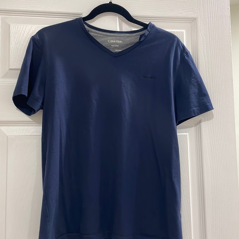 Calvin Klein V neck tshirt